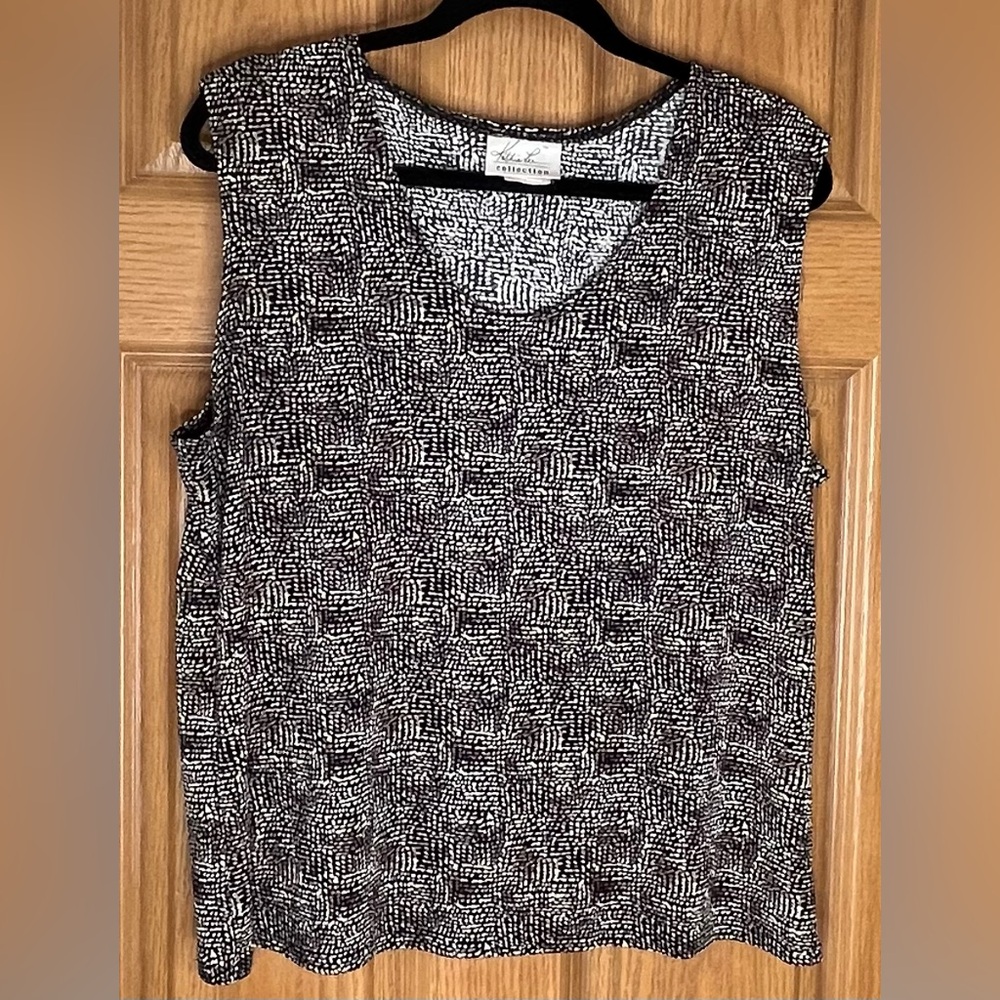 Kathie Lee Collection Black, Tan and Cream Patterned Sleeveless Top